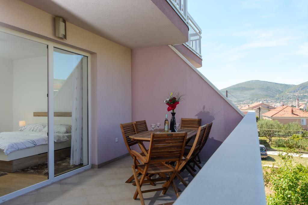 Apartmani Mm Трогир Экстерьер фото